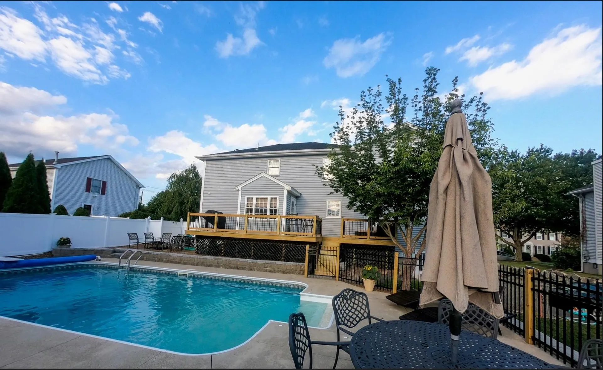 274 Aaron Drive Manchester NH 03109