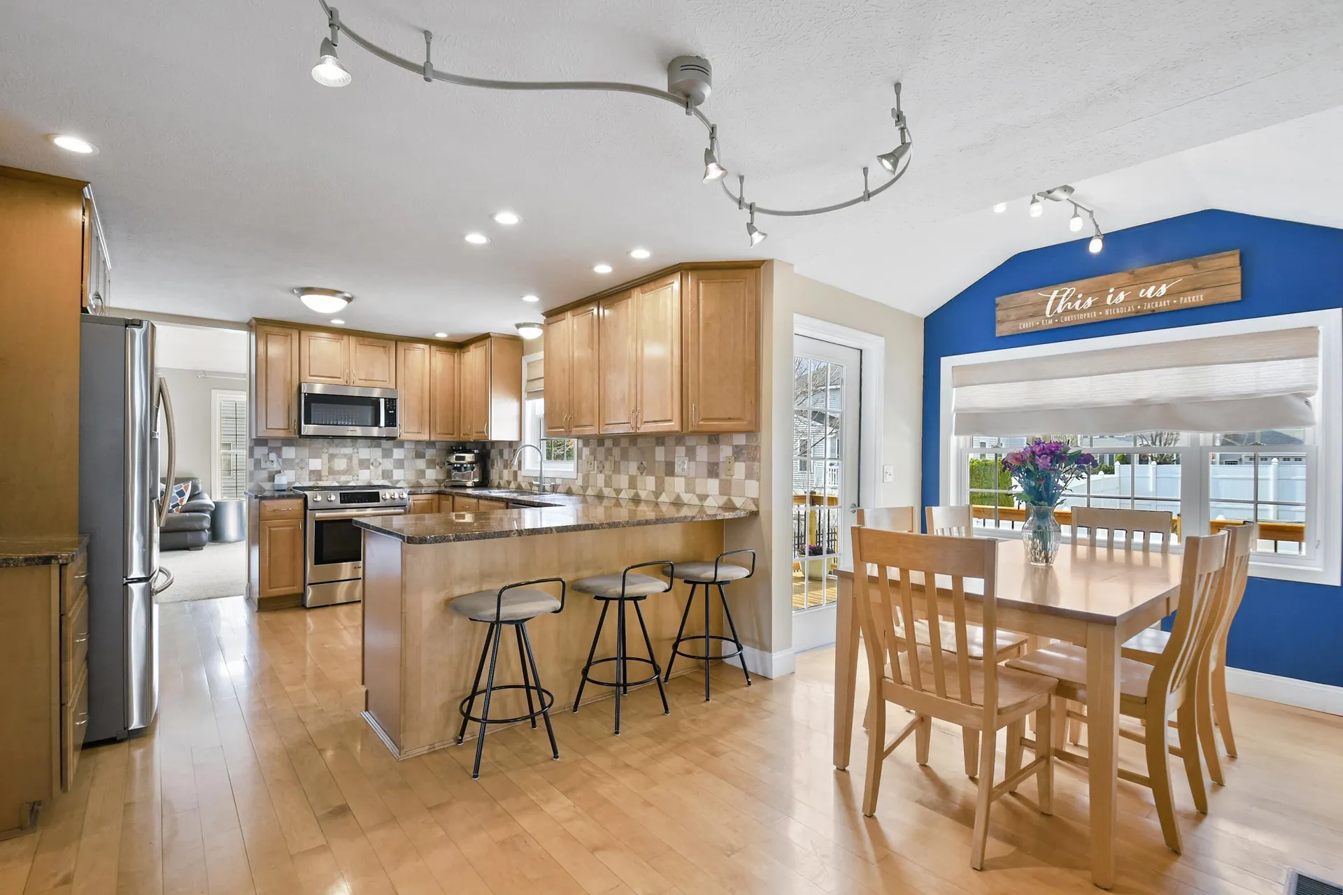 274 Aaron Drive Manchester NH 03109