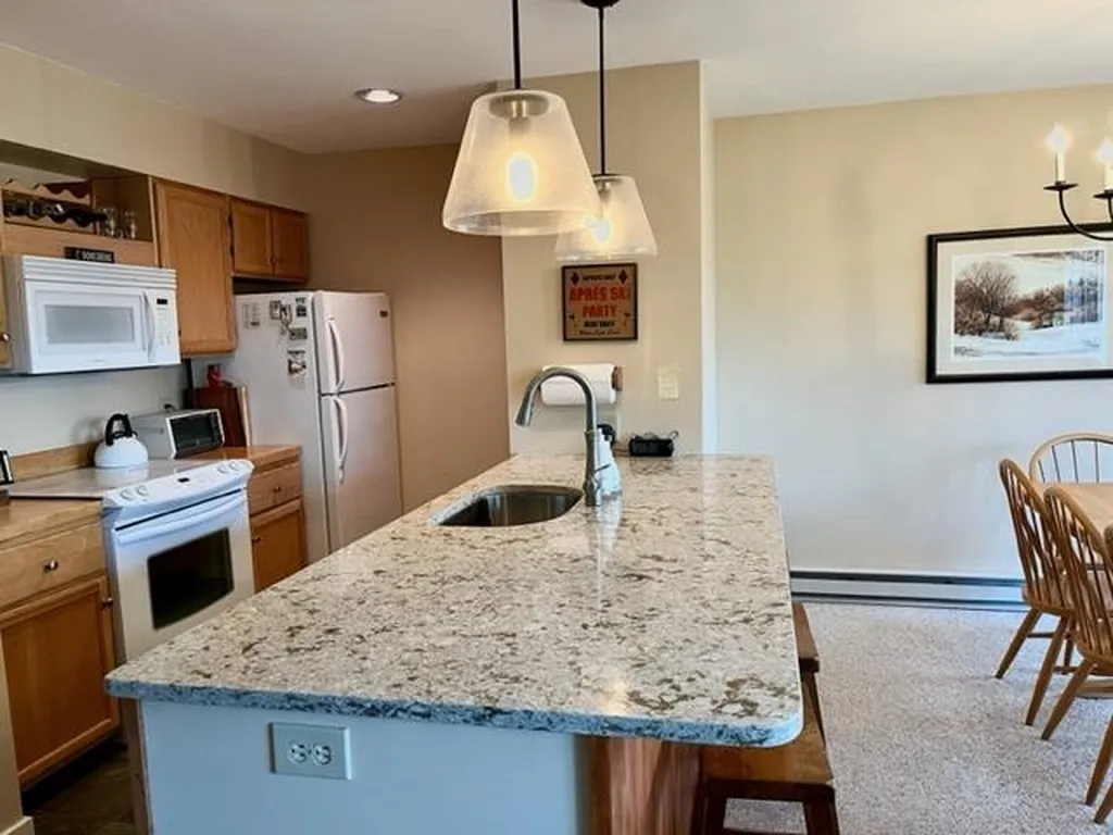 130 Snow Creek Road Warren VT 05674