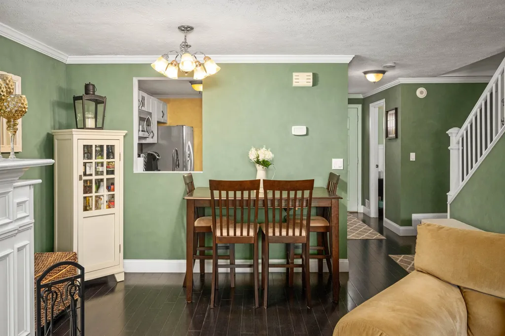 23 Merrimack Drive Merrimack NH 03054