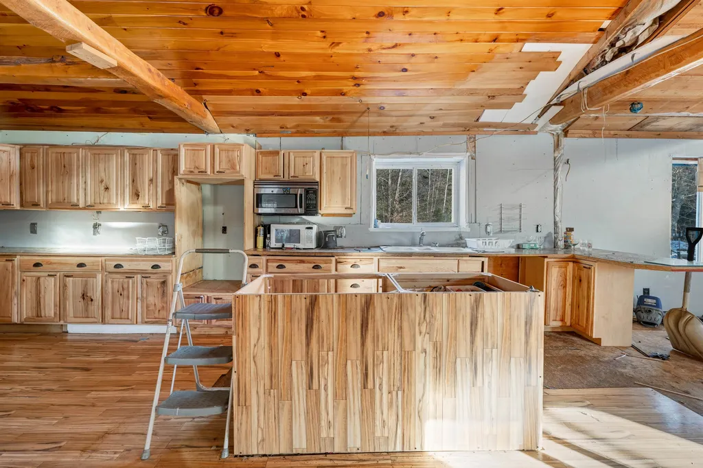 26 Rainbow Drive Ossipee NH 03864