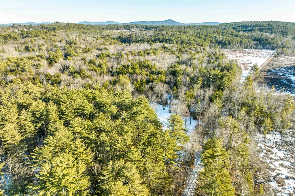26 Rainbow Drive Ossipee NH 03864