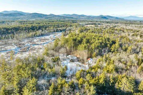 26 Rainbow Drive Ossipee NH 03864
