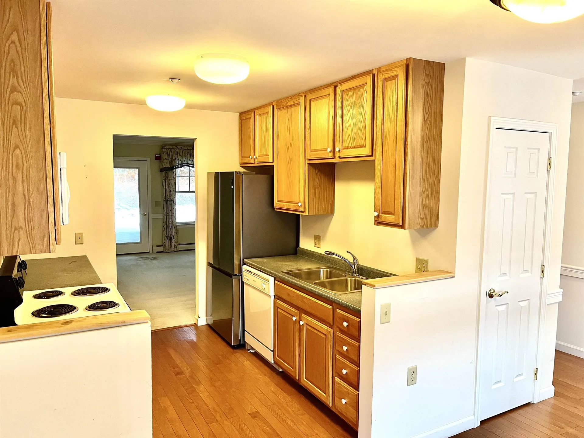 33 Lily Lane Lebanon NH 03784