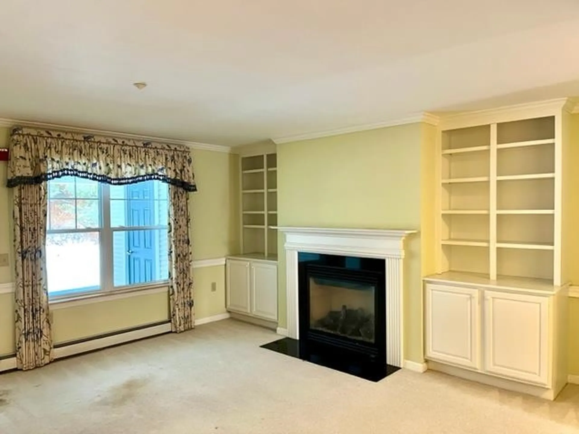 33 Lily Lane Lebanon NH 03784