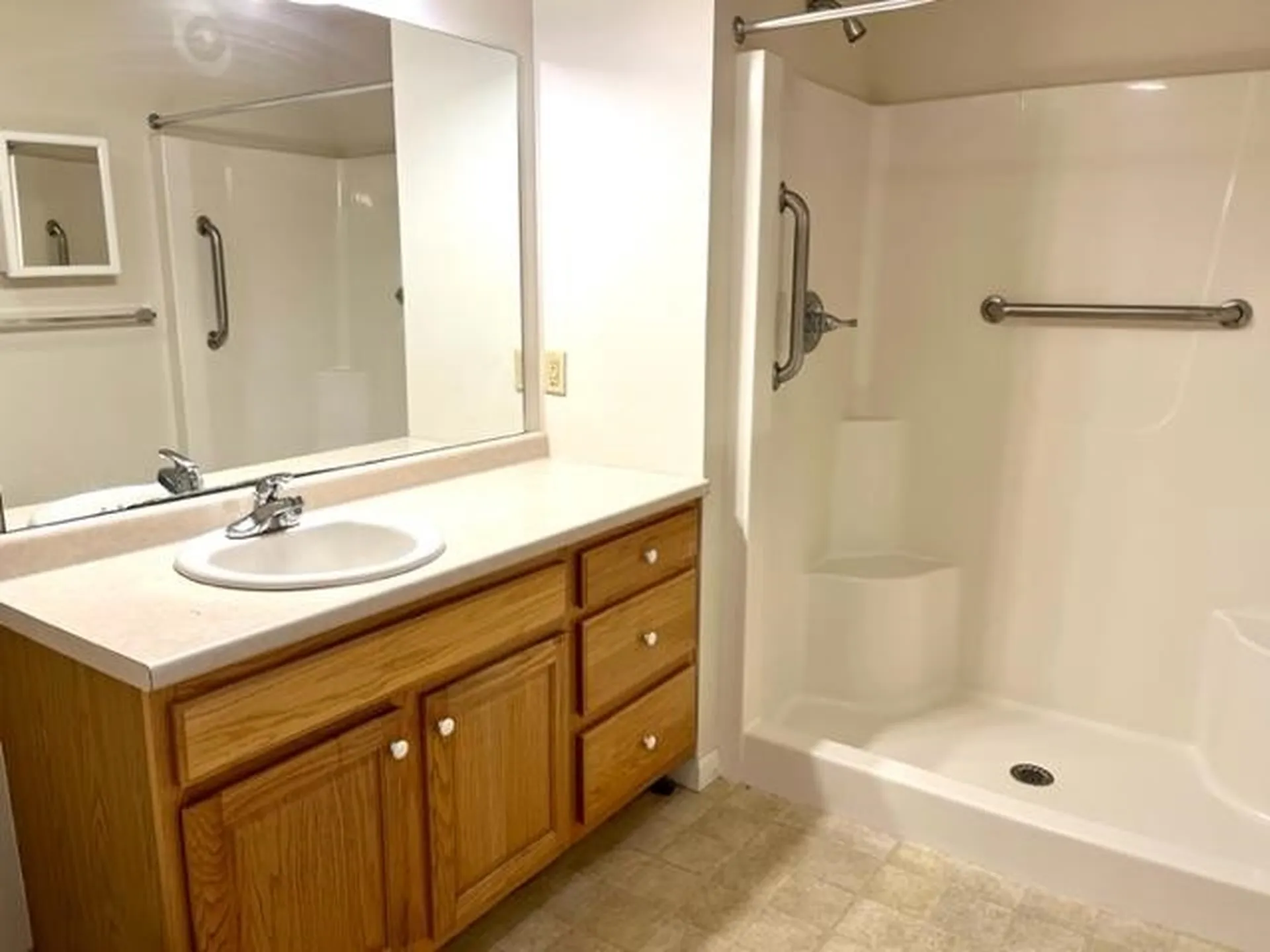33 Lily Lane Lebanon NH 03784