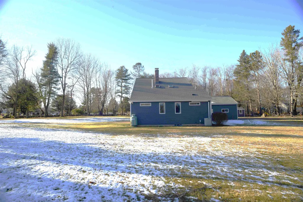 16 New Road North Hampton NH 03862