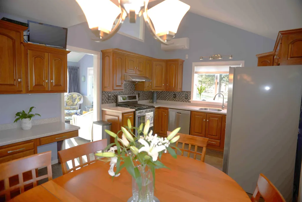 16 New Road North Hampton NH 03862