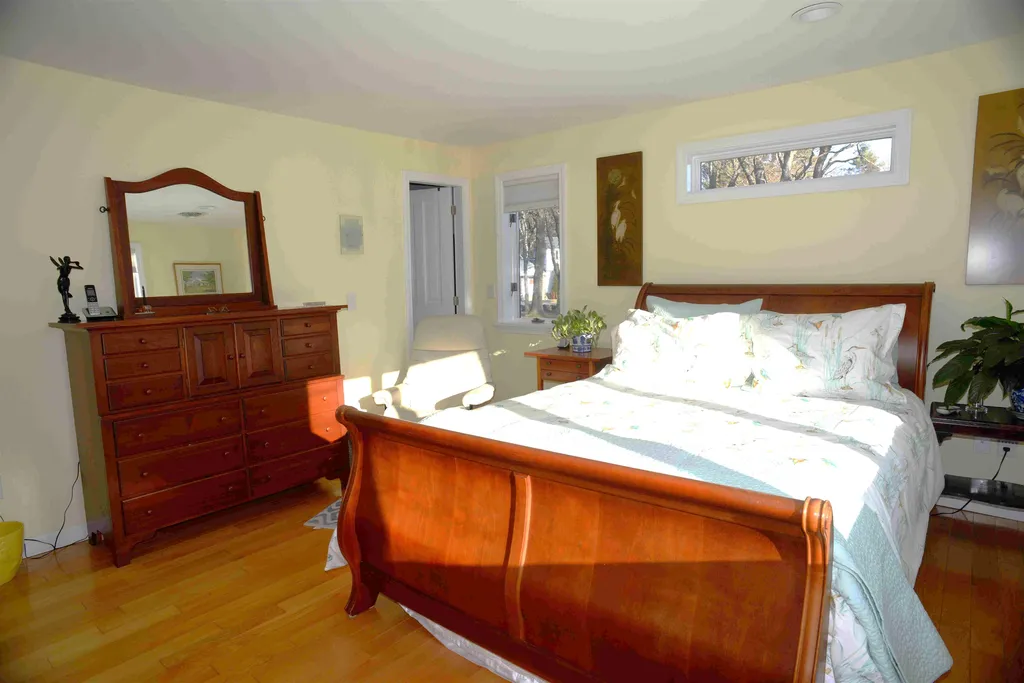 16 New Road North Hampton NH 03862