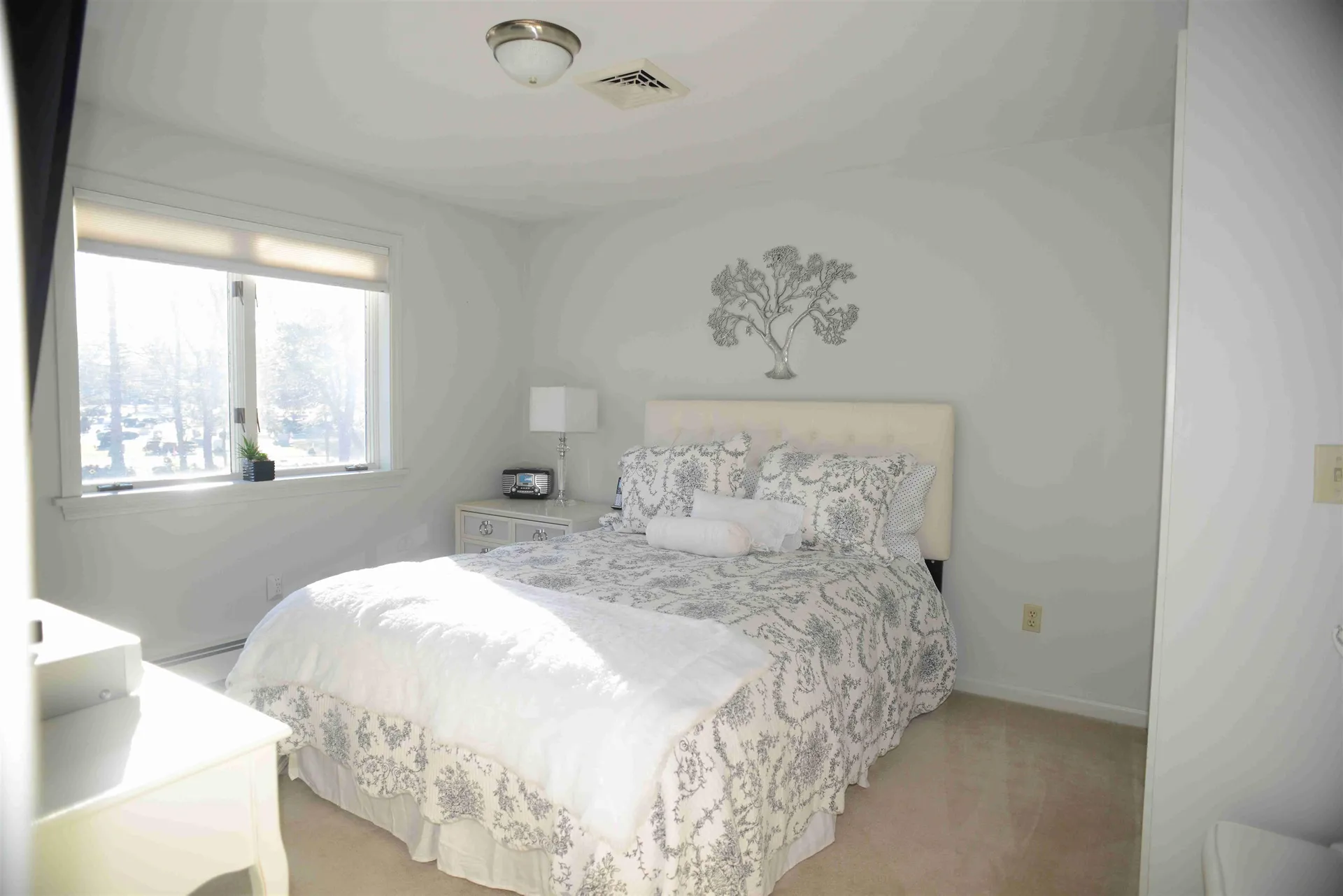 16 New Road North Hampton NH 03862