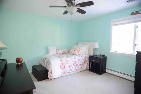 16 New Road North Hampton NH 03862
