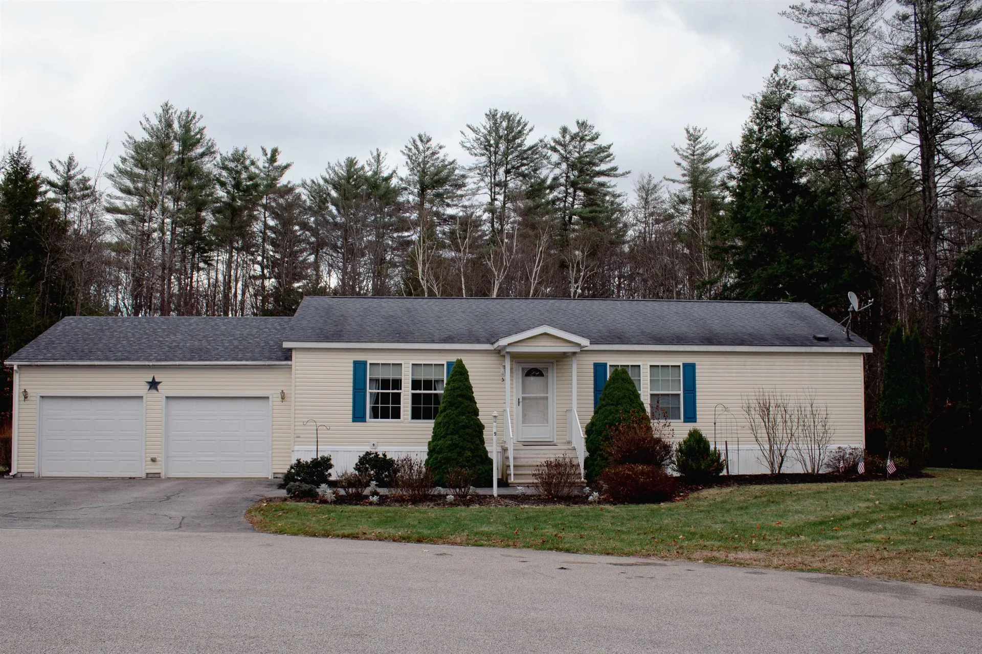 5 Woodgate Circle Tilton NH 03276