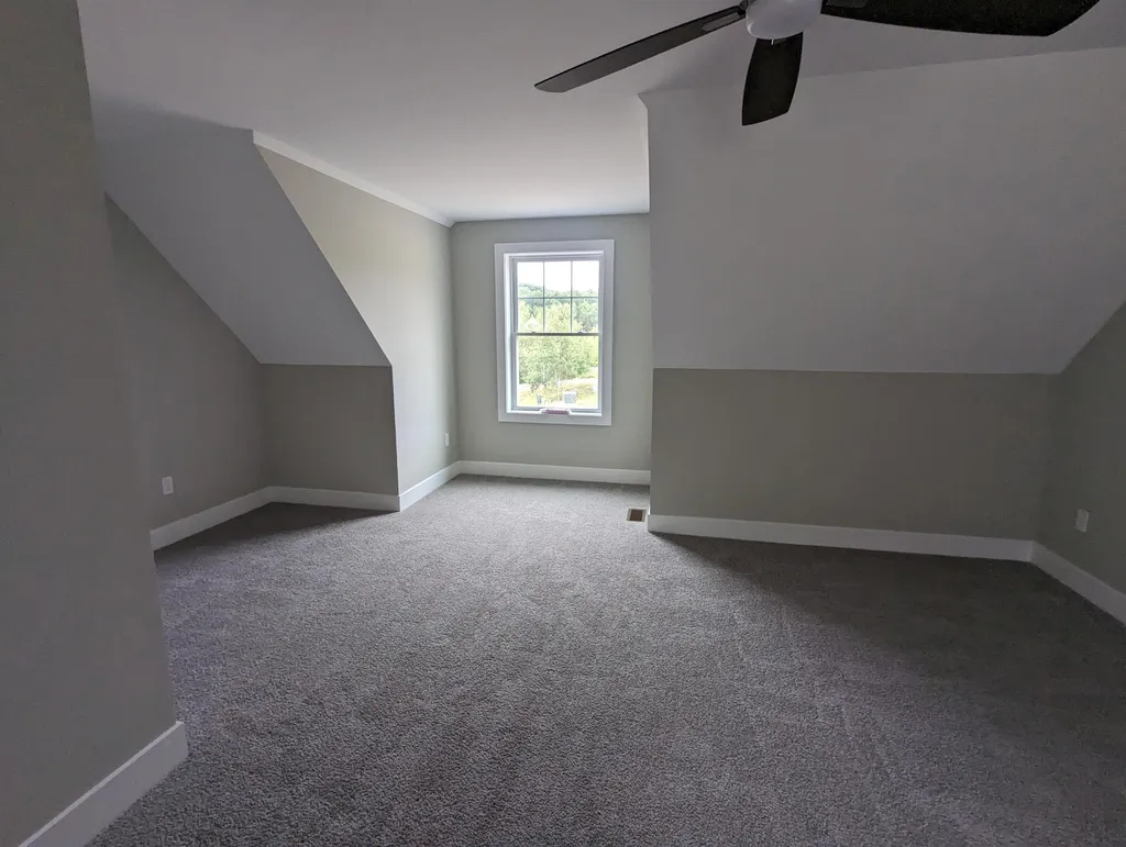 9 Bryson Lane Lee NH 03861