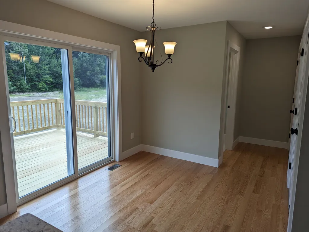 9 Bryson Lane Lee NH 03861