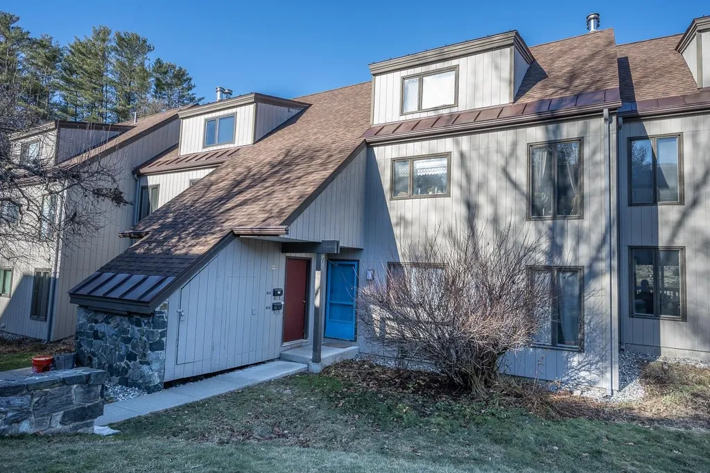 127 Brook Hollow Hanover NH 03755