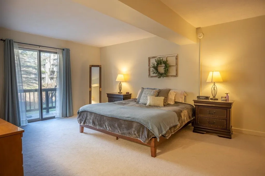 127 Brook Hollow Hanover NH 03755