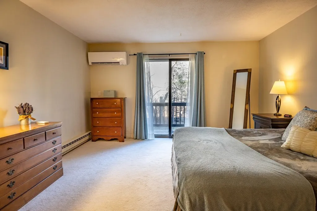 127 Brook Hollow Hanover NH 03755