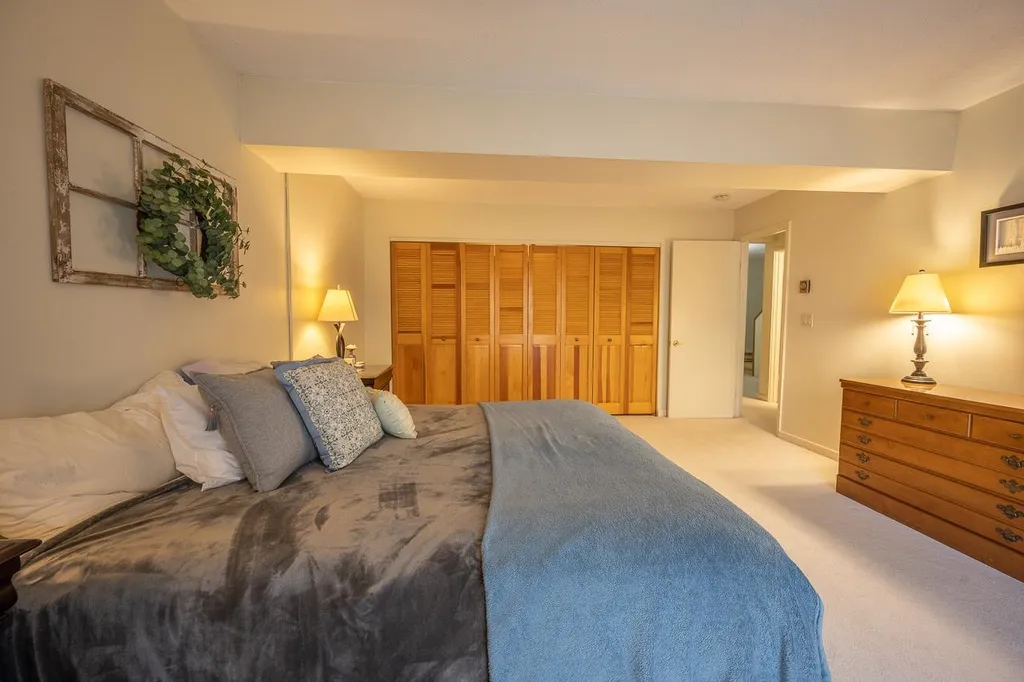 127 Brook Hollow Hanover NH 03755