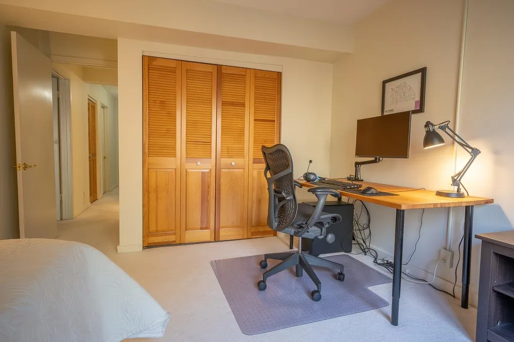 127 Brook Hollow Hanover NH 03755