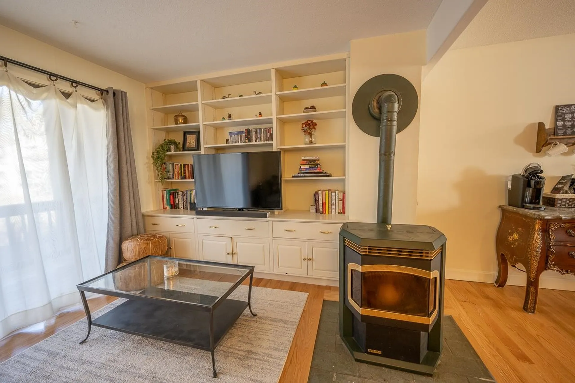 127 Brook Hollow Hanover NH 03755