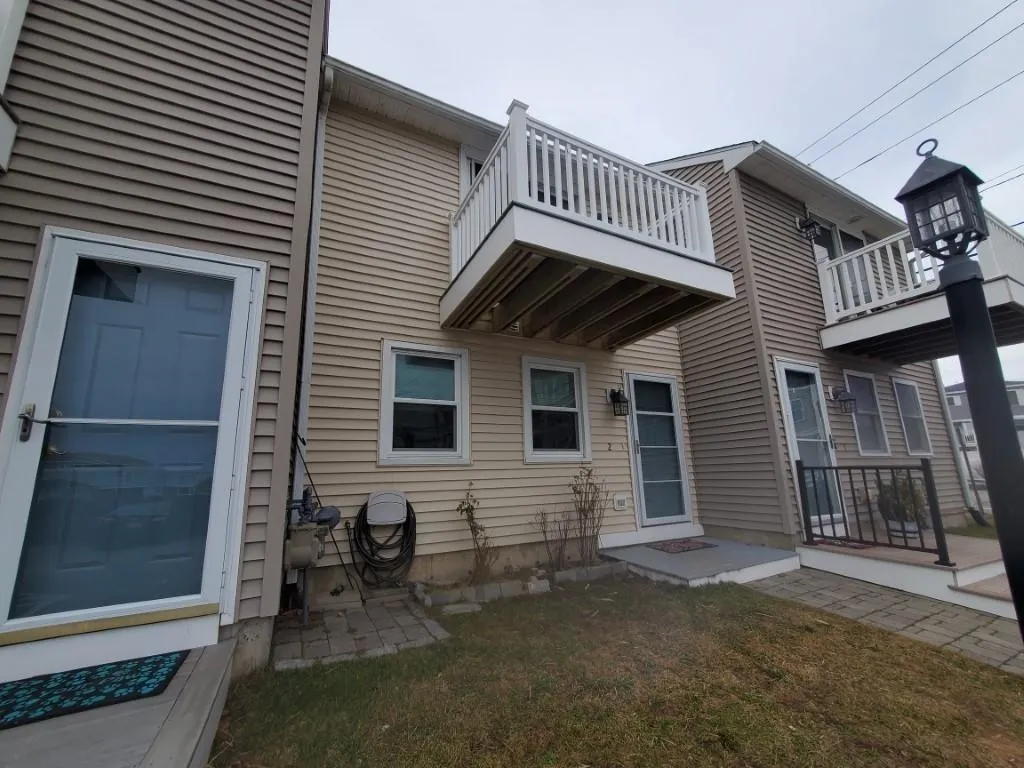 571 Winnacunnet Road Hampton NH 03842