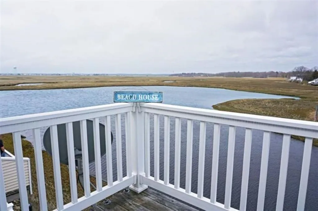 571 Winnacunnet Road Hampton NH 03842