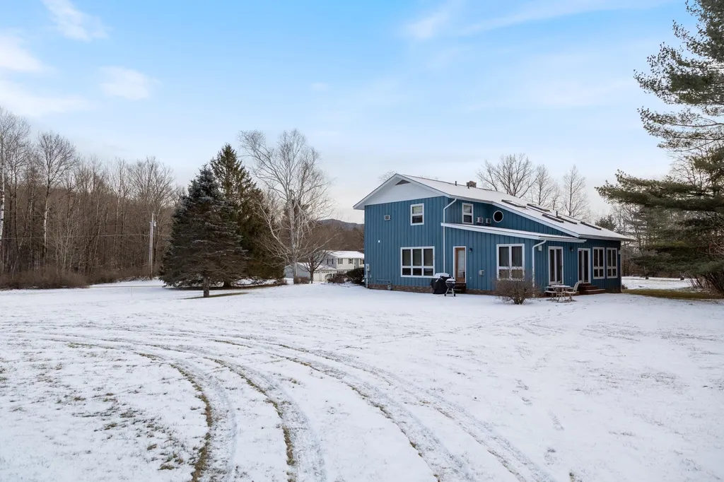49 Meadow Lane Underhill VT 05489