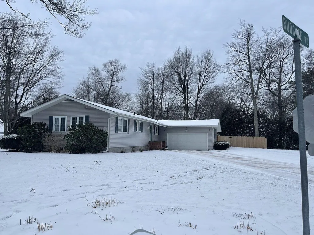 15 Rudgate Road Colchester VT 05446