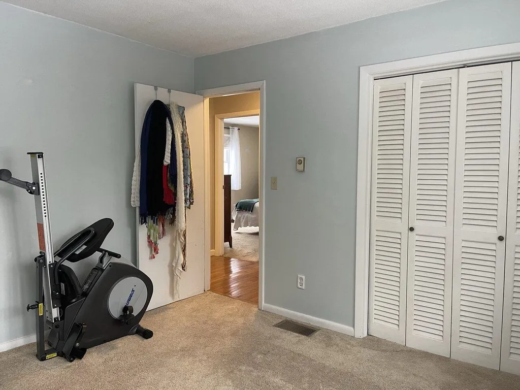 15 Rudgate Road Colchester VT 05446