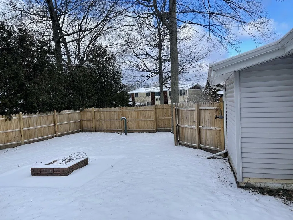 15 Rudgate Road Colchester VT 05446