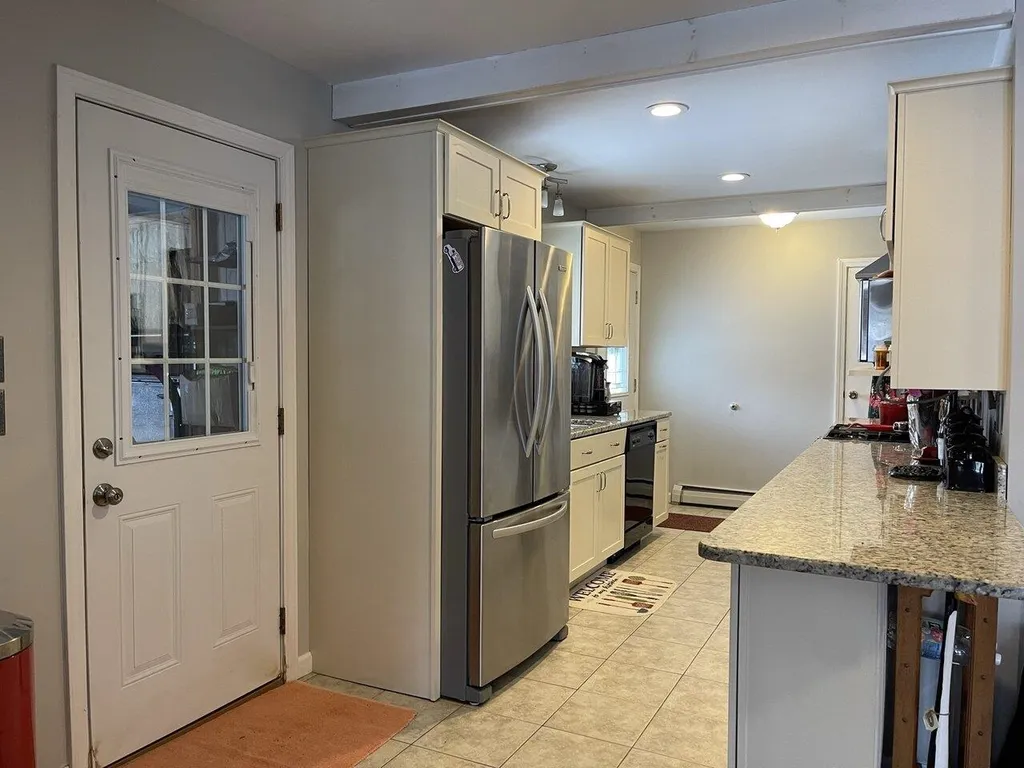 15 Rudgate Road Colchester VT 05446
