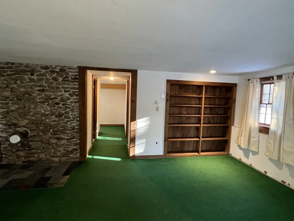 415 S Hemlock Road Charlestown NH 03603