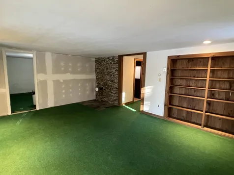 415 S Hemlock Road Charlestown NH 03603