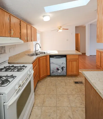 3 Robyn Court Litchfield NH 03052