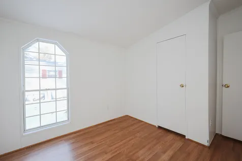 3 Robyn Court Litchfield NH 03052