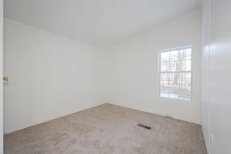 3 Robyn Court Litchfield NH 03052