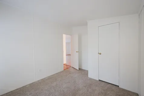 3 Robyn Court Litchfield NH 03052
