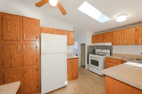 3 Robyn Court Litchfield NH 03052