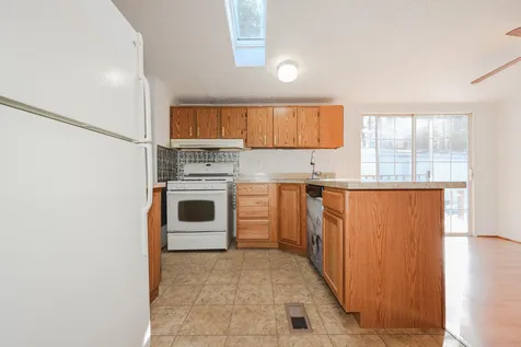 3 Robyn Court Litchfield NH 03052