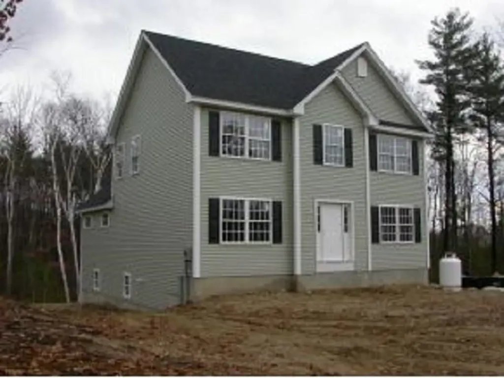 1 Dartmouth Street Hooksett NH 03106