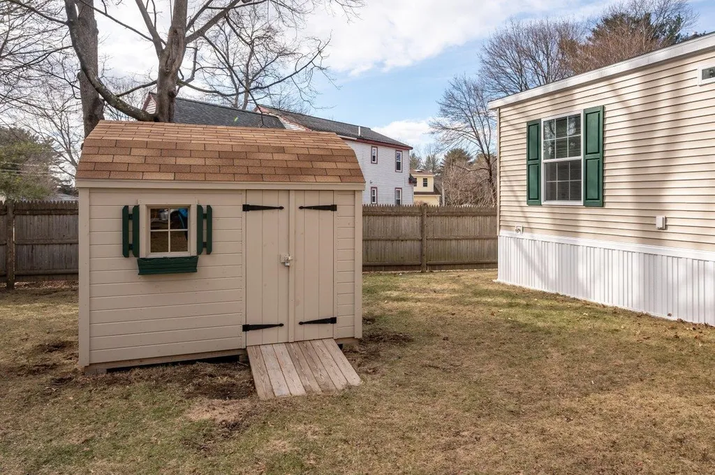 41 Hayes Park Exeter NH 03833