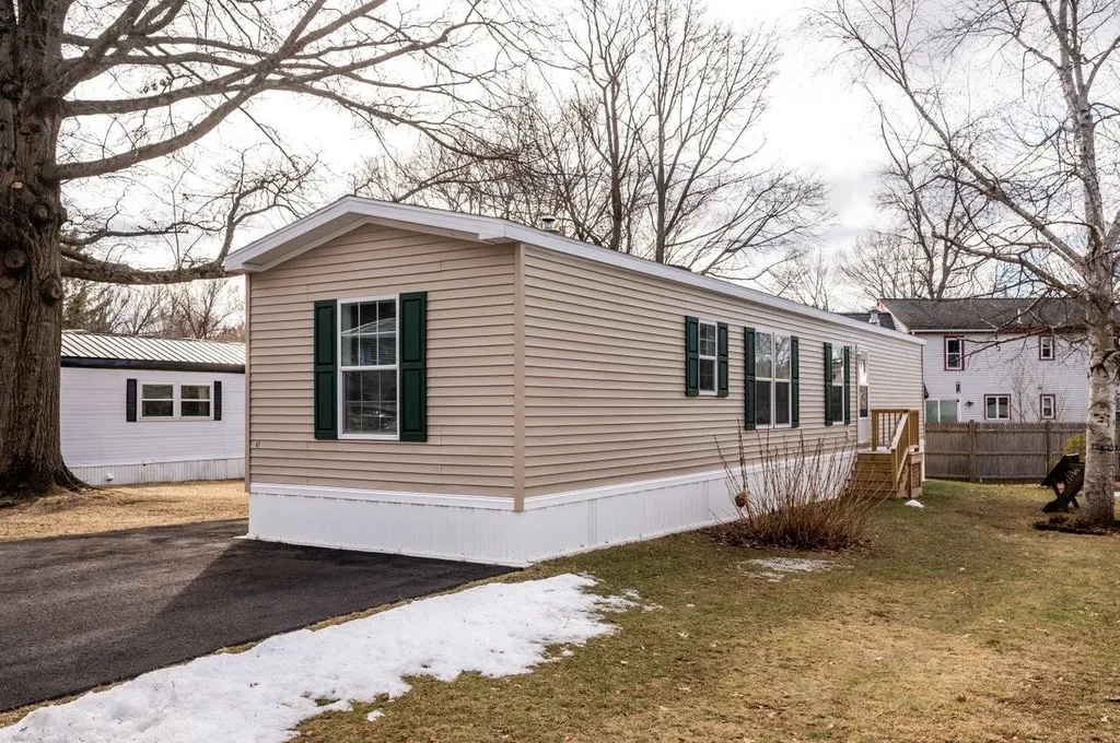 41 Hayes Park Exeter NH 03833