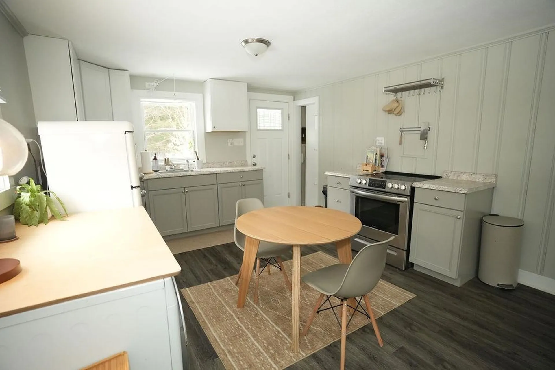 207 River Road New Boston NH 03070