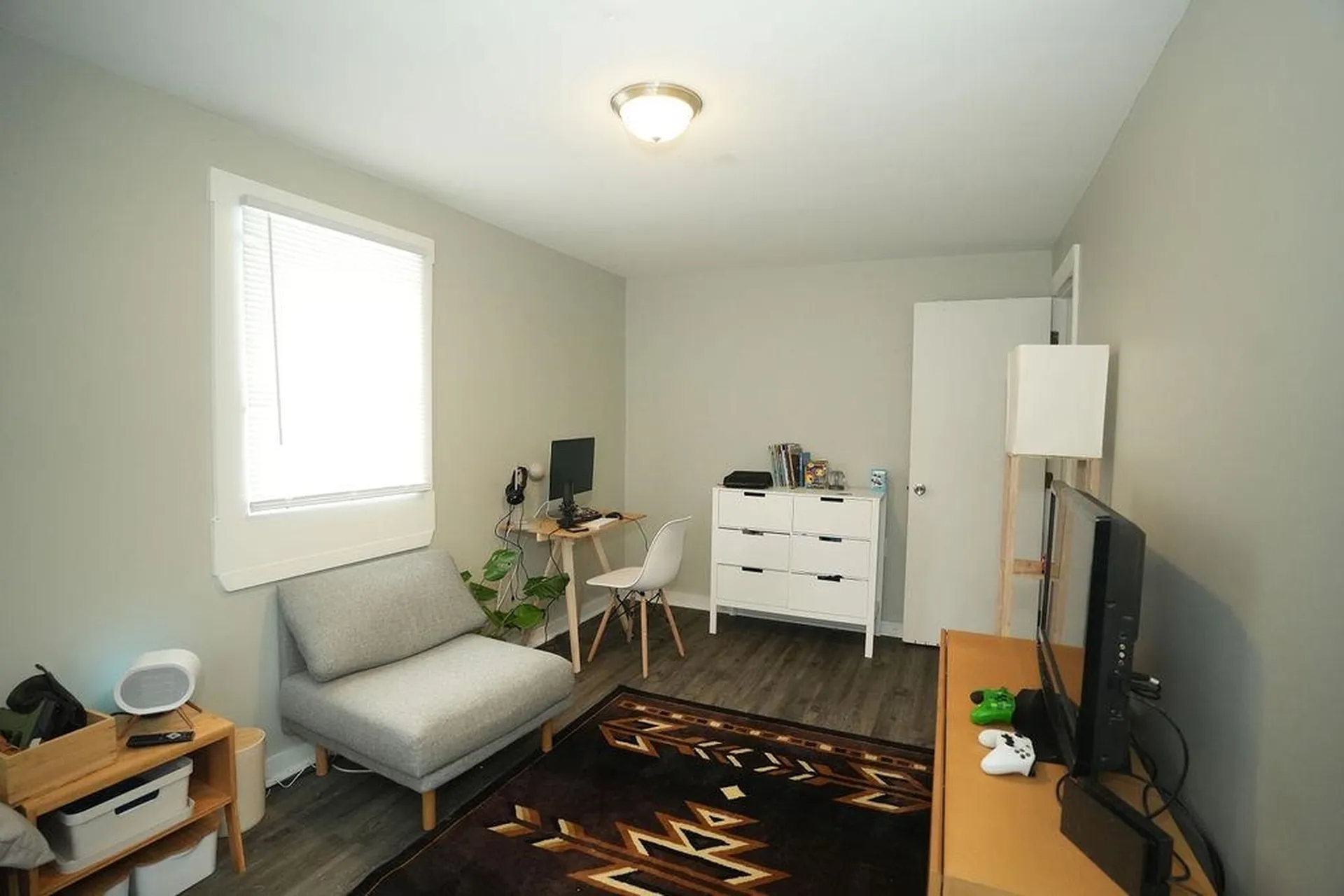 207 River Road New Boston NH 03070