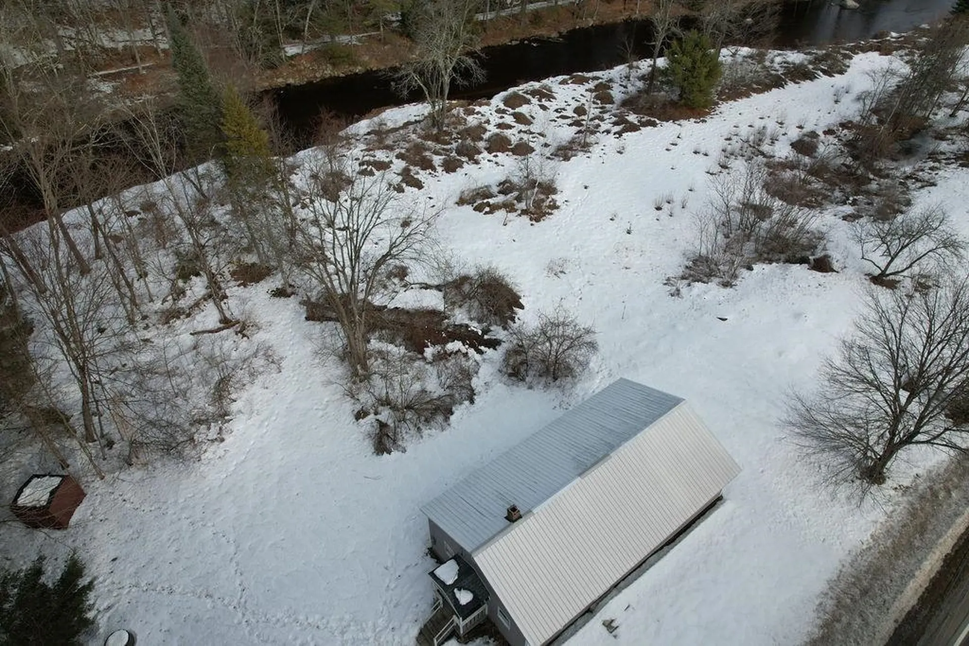 207 River Road New Boston NH 03070
