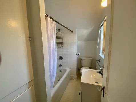 65 Caroline Street Burlington VT 05401