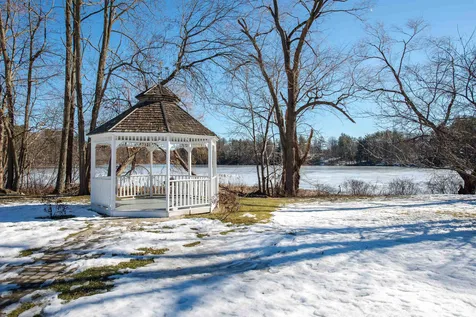 50 Pine Street Rollinsford NH 03869