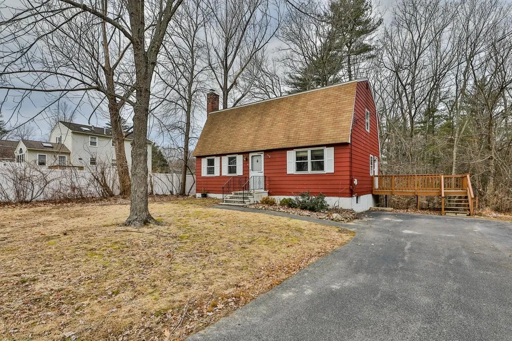 4 Pollard Road Nashua NH 03062