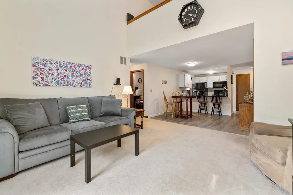 9 Montrose Drive Stratham NH 03885
