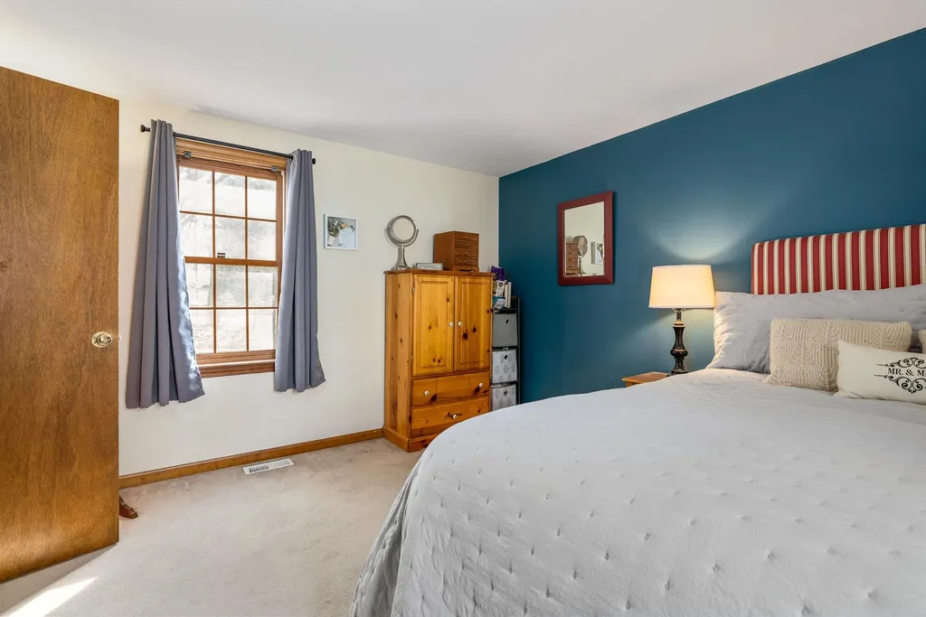 9 Montrose Drive Stratham NH 03885